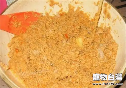 【美食攻略】自製狗狗營養一鍋燉