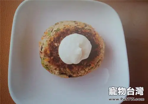 【美食攻略】自製狗狗愛吃的煎豬排(1圖)-寵物台灣