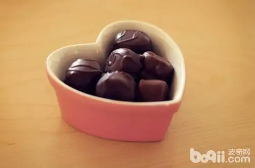 狗狗餵食禁忌，哪些食物不能給狗狗吃？