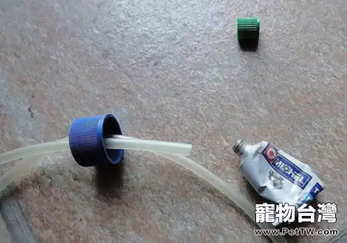 教你如何用瓶蓋緩解氣泵的噪音