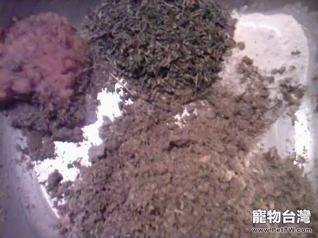 自己DIY~兔兔的維C木瓜草餅