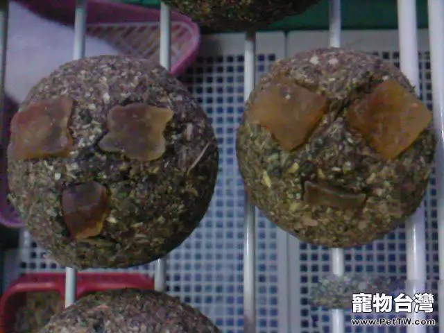 自己DIY~兔兔的維C木瓜草餅