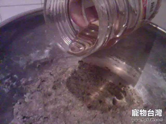 自己DIY~兔兔的維C木瓜草餅